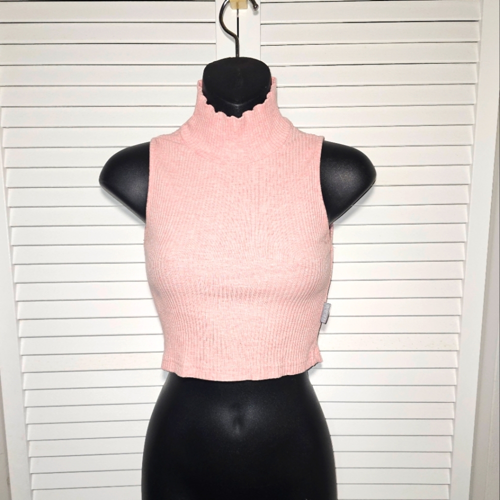 Sleeveless Pink Ribbed Mock Neck Crop Top